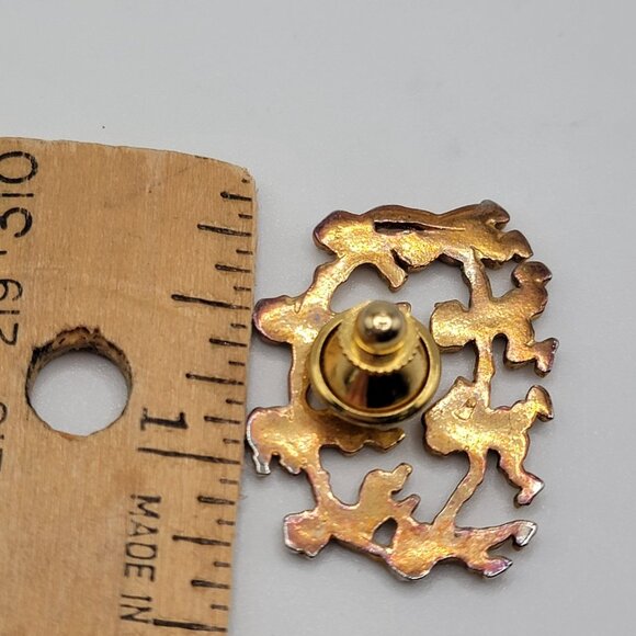 Ring Around The Rosey‎ Gold Tone Pin Brooch Circle Of Friends Holding Hands - Picture 3 of 3